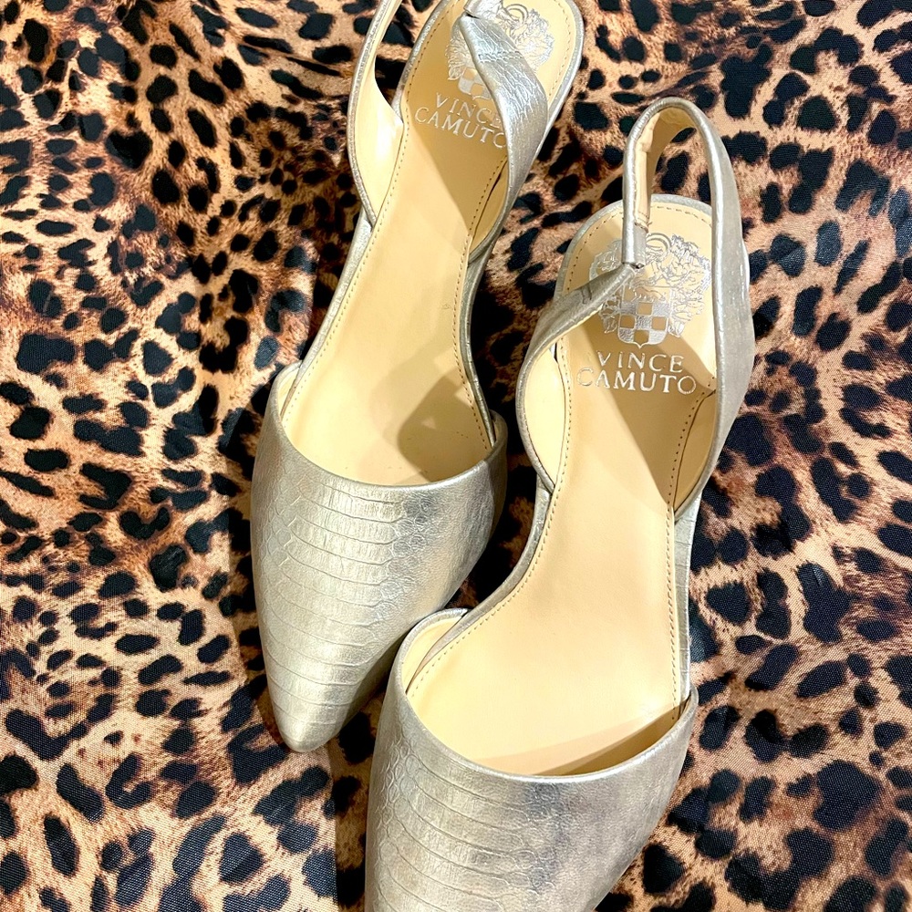 Vince Camuto heels, size 7.5, Silver, New, Comfortable 2.5 inch heel. NWT